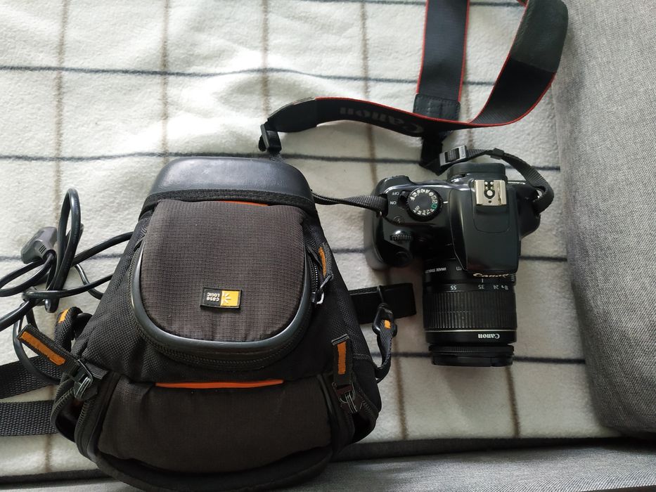 Фотоапарат Canon 1100 D рабочий