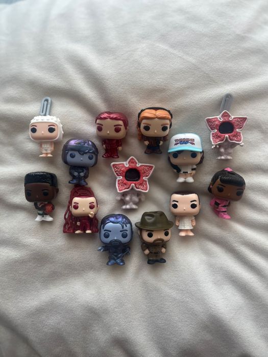 Kinder Joy - Stranger Things : Max, Hopper, Eleven, Dustin, Lukas