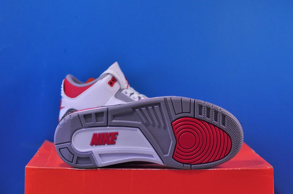 Кросівки New Balance 990 V6 Grey Jordan 3 Retro Fire Red оригінал