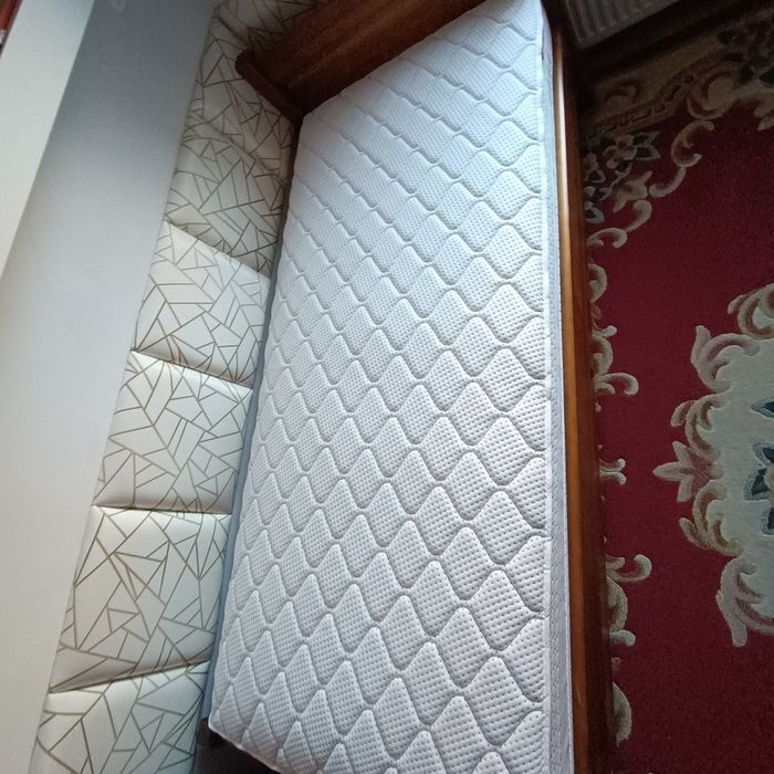 Materac 90x200 jak nowy Janpol