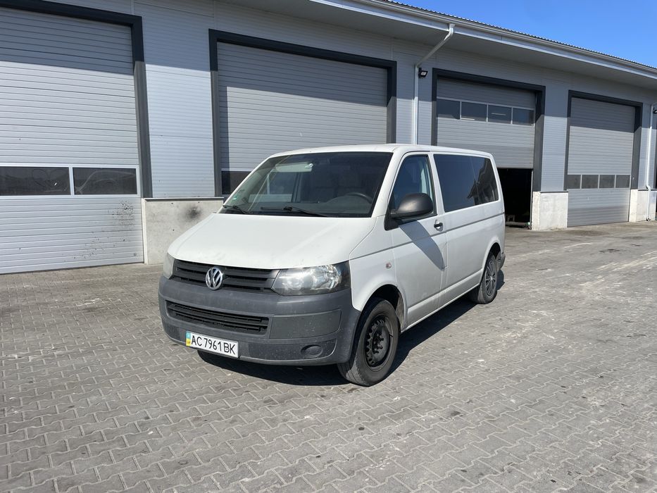 Volkswagen T5 пасажир