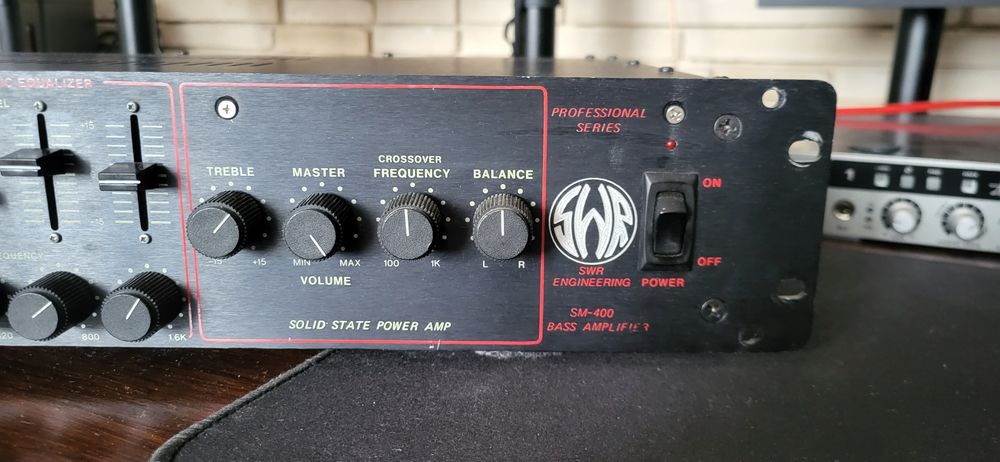 SWR SM-400 wzmacniacz basowy .