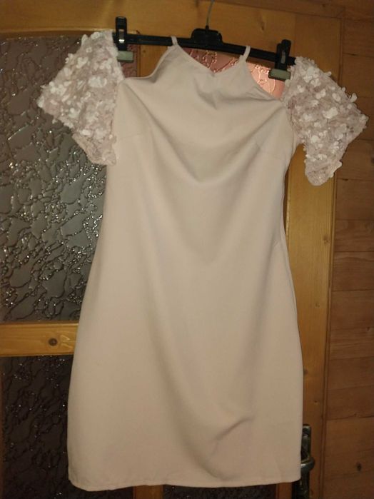 Продам нарядне плаття