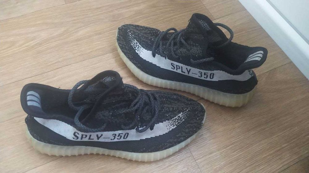 Кроссовки мужские Adidas Yeezy Boost р.41.5  (26 см) Оригинал