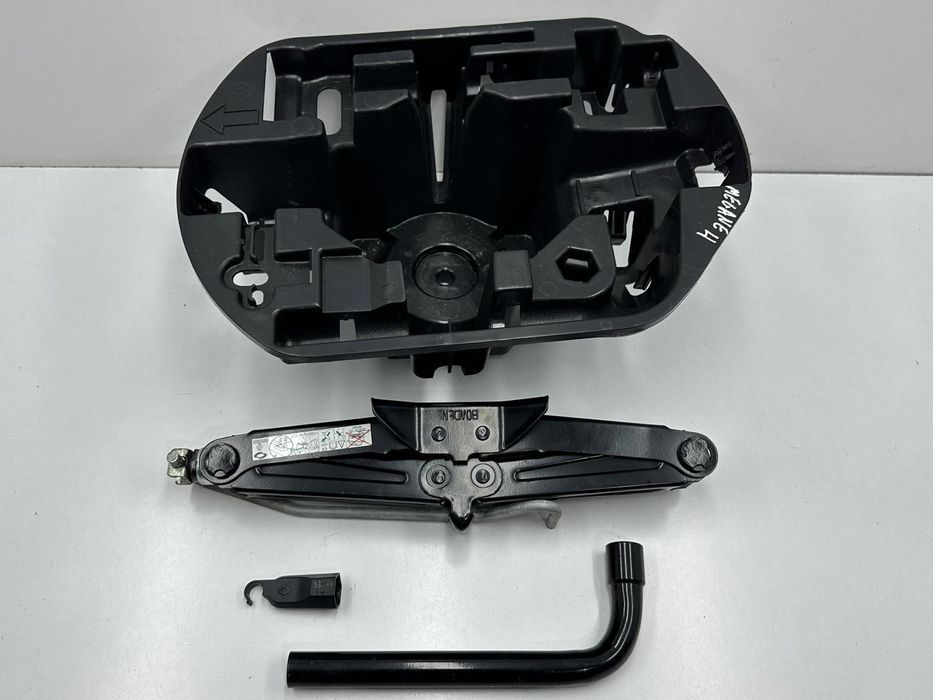 Kit / Conjunto Ferramenta - Renault Megane IV (2016)