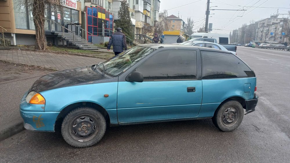 Продам suzuki svift 1999