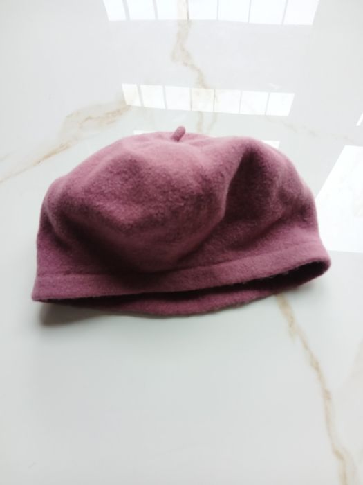 Beret z wełny oryginalny