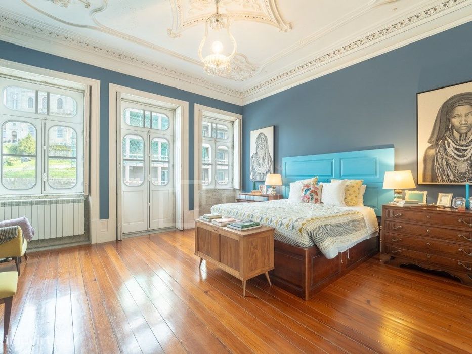 Moradia T5 + 1 no Bonfim com Jardim