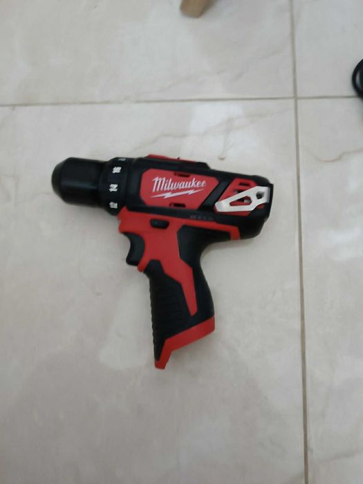 Milwaukee 2407 шуруповерт