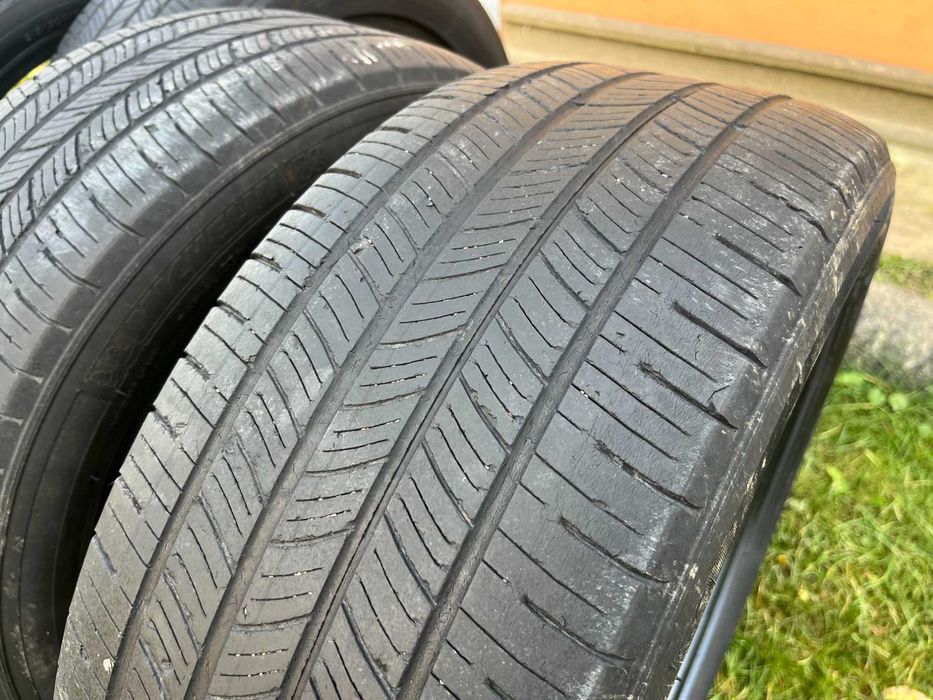 Шини Michelin 215/50/17 літо комплект на авто (4 шини) 2016 рік