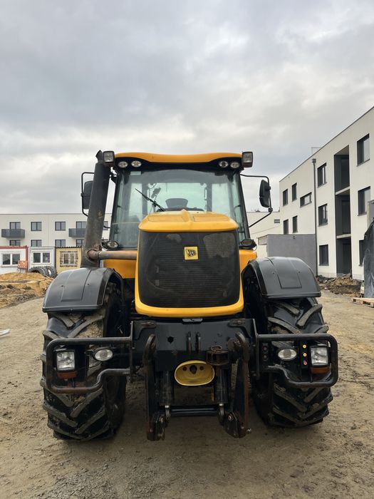 JCB Fastrack 8250