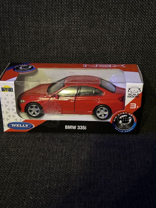 BMW 335 i welly w skali