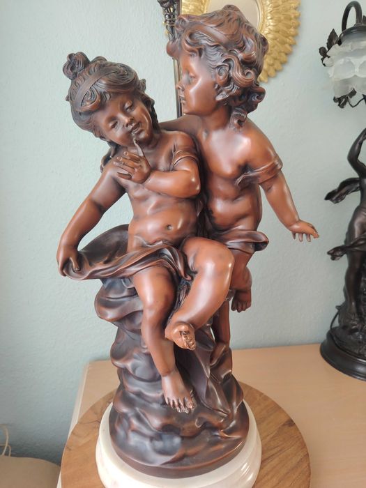 Світильник на стіл. Антикварний світильник!