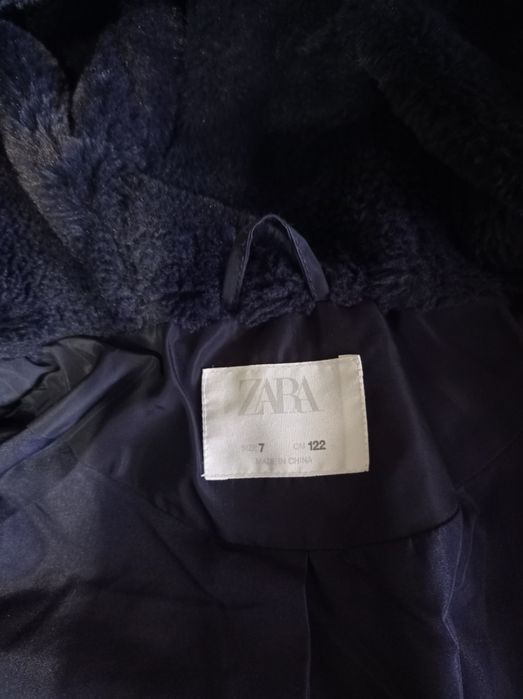 Курточка 122р, для дівчинки осінь-зима