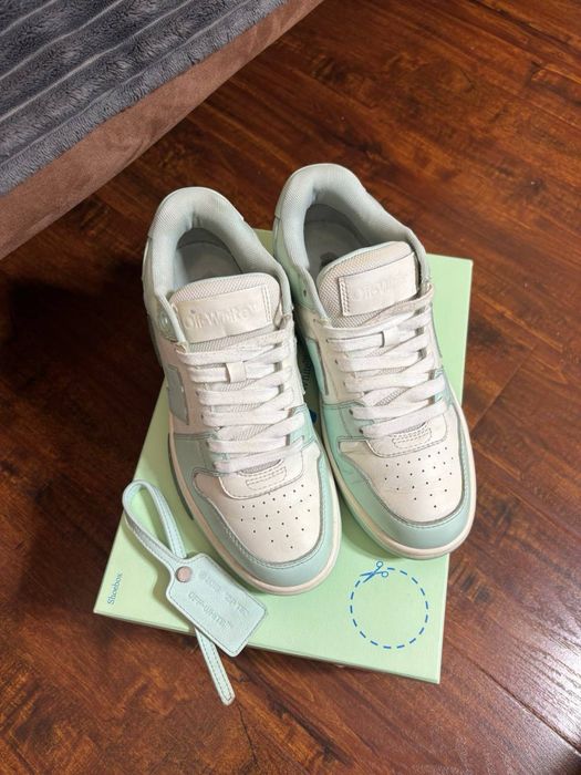 Off-White Out of Office