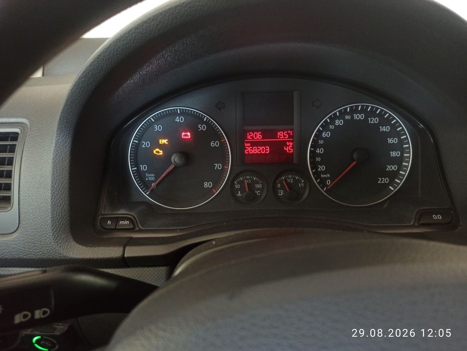 Продам Volkswagen Golf 5.