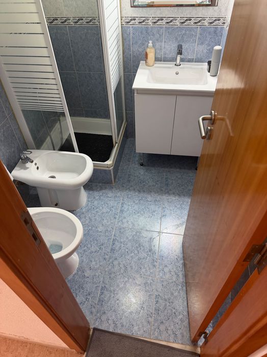 Quarto para arrendar em monte Abraão 430€