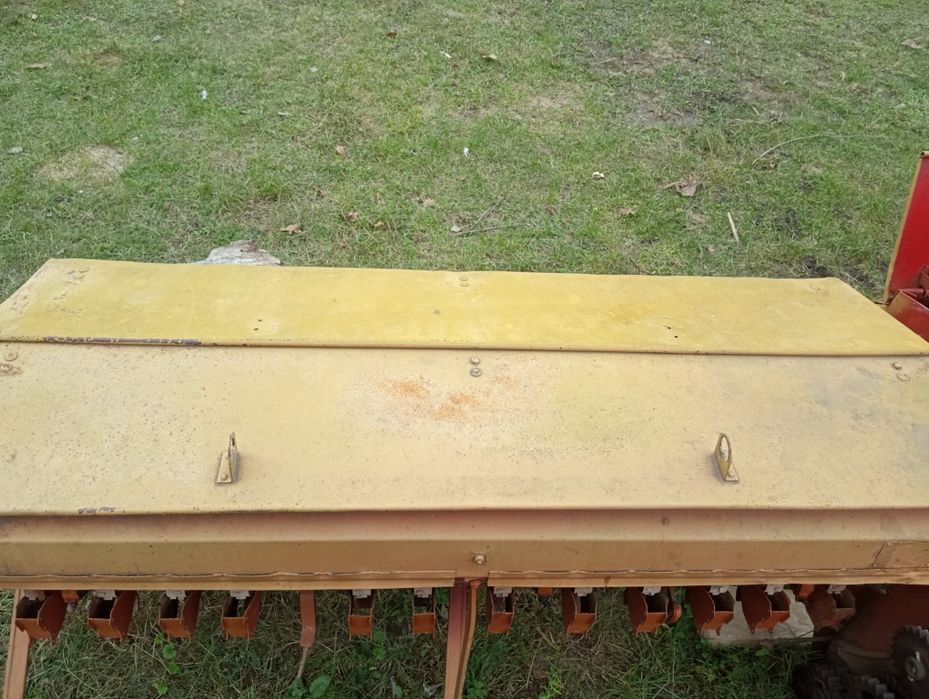 Ящики до сівалки сз 3,6 з висівними апаратами в зборі