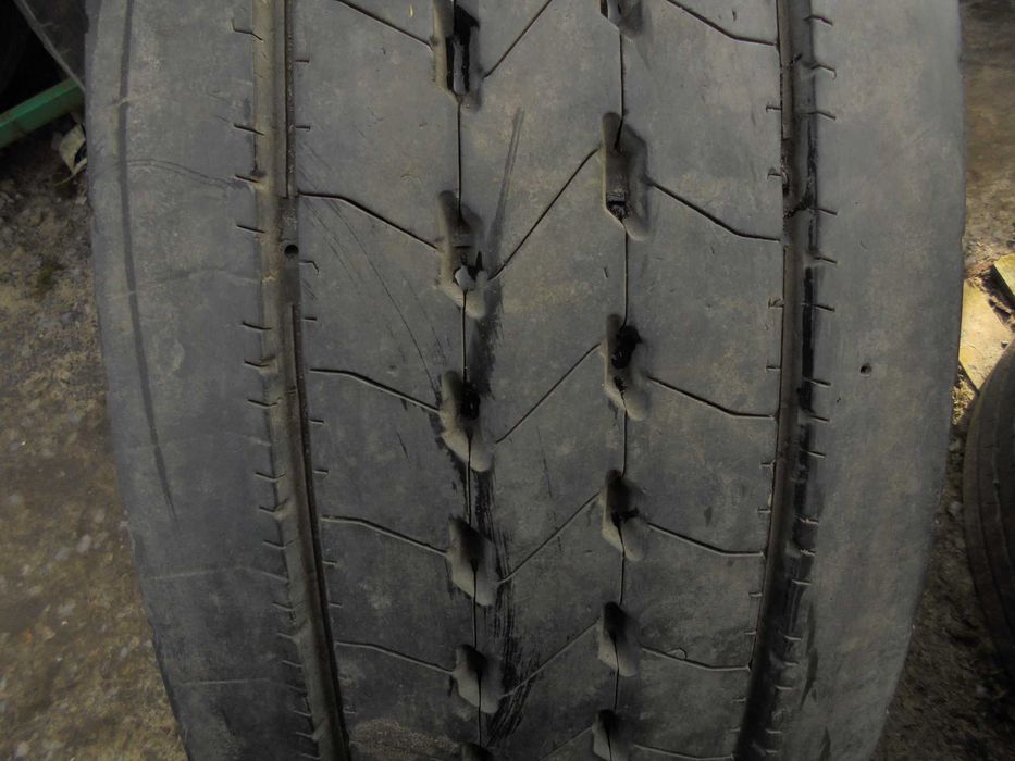 opona 315/70R22.5 Goodyear KMAX S (850 netto)