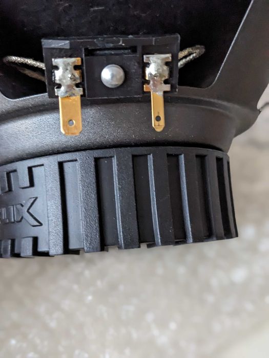 Динамік мідбас Helix P206 Precision: 4 300 грн. - Колонки