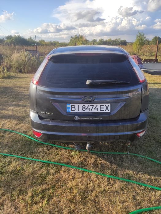 Автомобіль Форд фокус 2