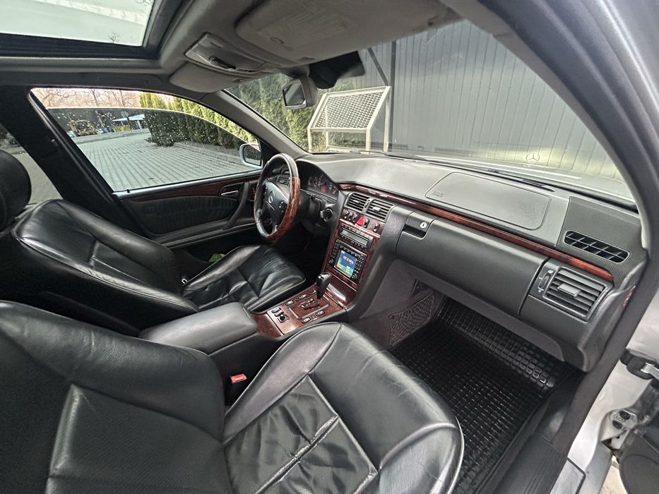 Мерседес 210 3.2 тди