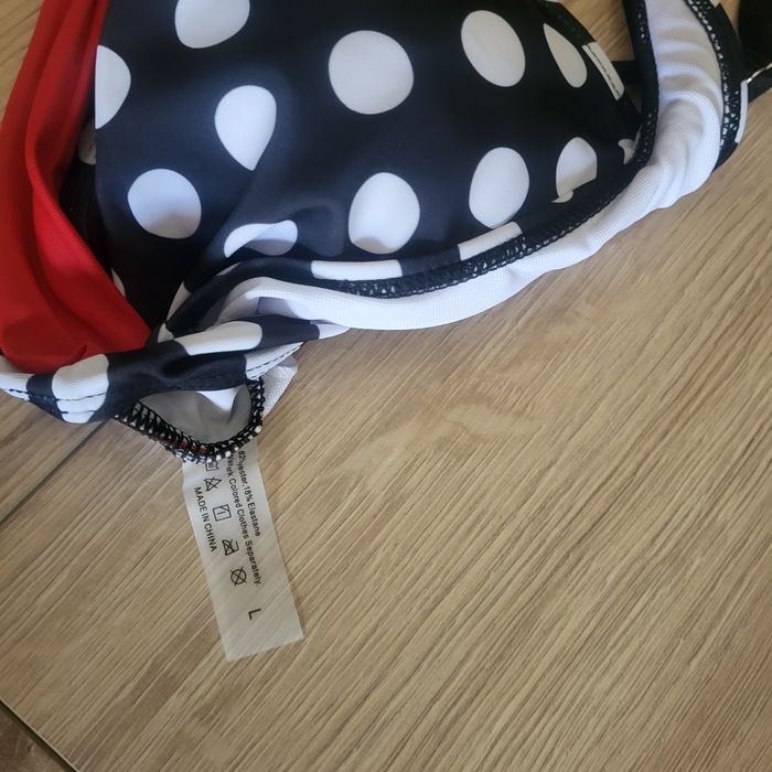 Nowy strój kąpielowy L