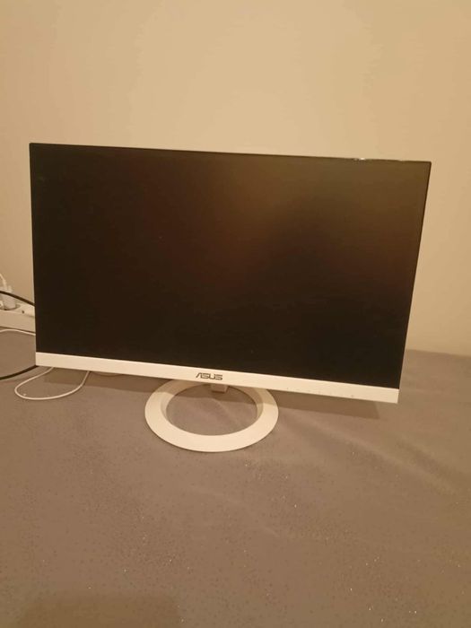 Zestaw gamingowy monitor komputer klawiatura