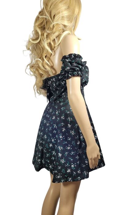 Nowa czarna mini sukienka 36,S/38,M PrettyLittleThing kwiatki bufki
