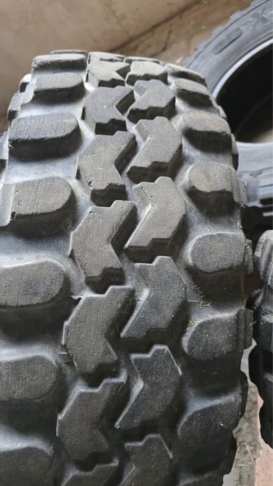 Pneus 315/75 R16 equivalentes a 35