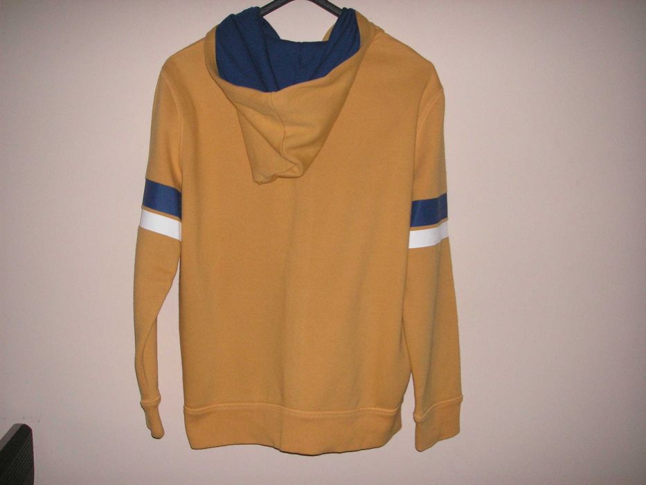 Sweat com Capuz QuikSilver e Sweat / Casaco Gap