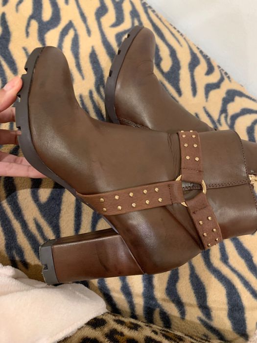 Bota marrom Maria mare