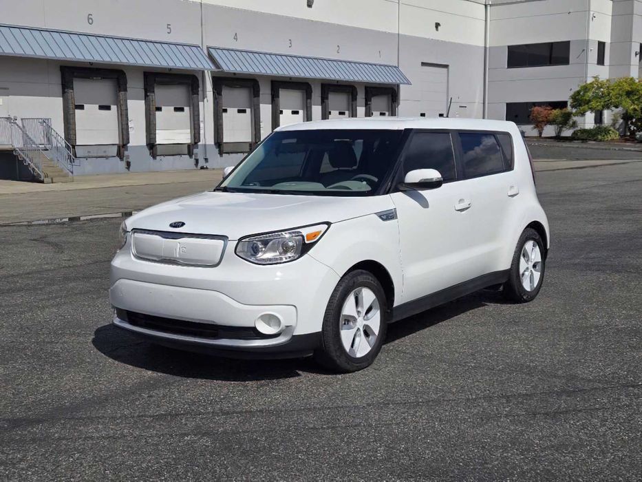 Kia Soul EV+      2015