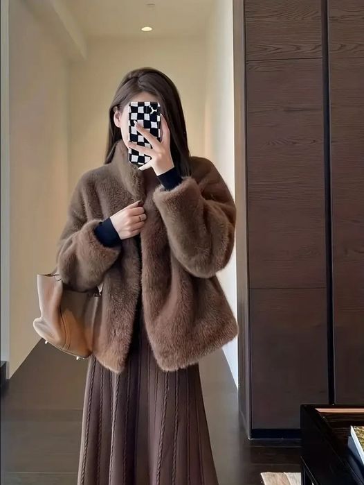 Нова шуба еко-хутро  в стилі Old Money — Розмір  S/M