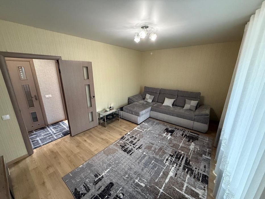 Продам крупногабаритную 2х.к. квартиру в жК.Леваневский.