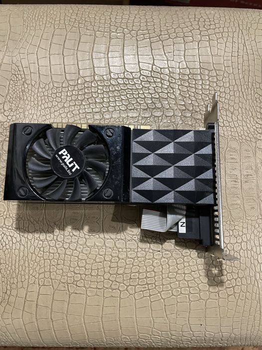 Відеокарта NVIDIA GeForce GT 630 PCI-E