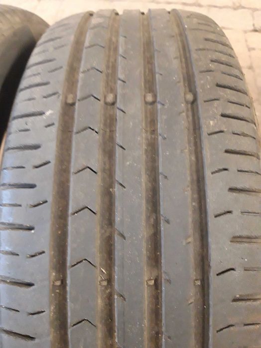 205/60/16 96V Continental Conti Premium Contact 5