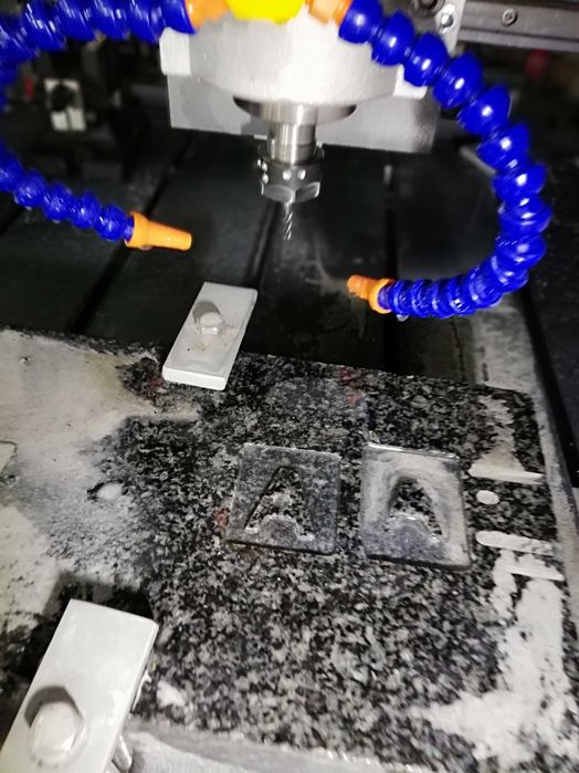 CNC Fresa Metais Ferrosos 600mm x 400mm ; 900mm x 600mm (Novo)