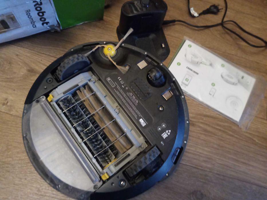 Робот пилесос ROOMBA 671