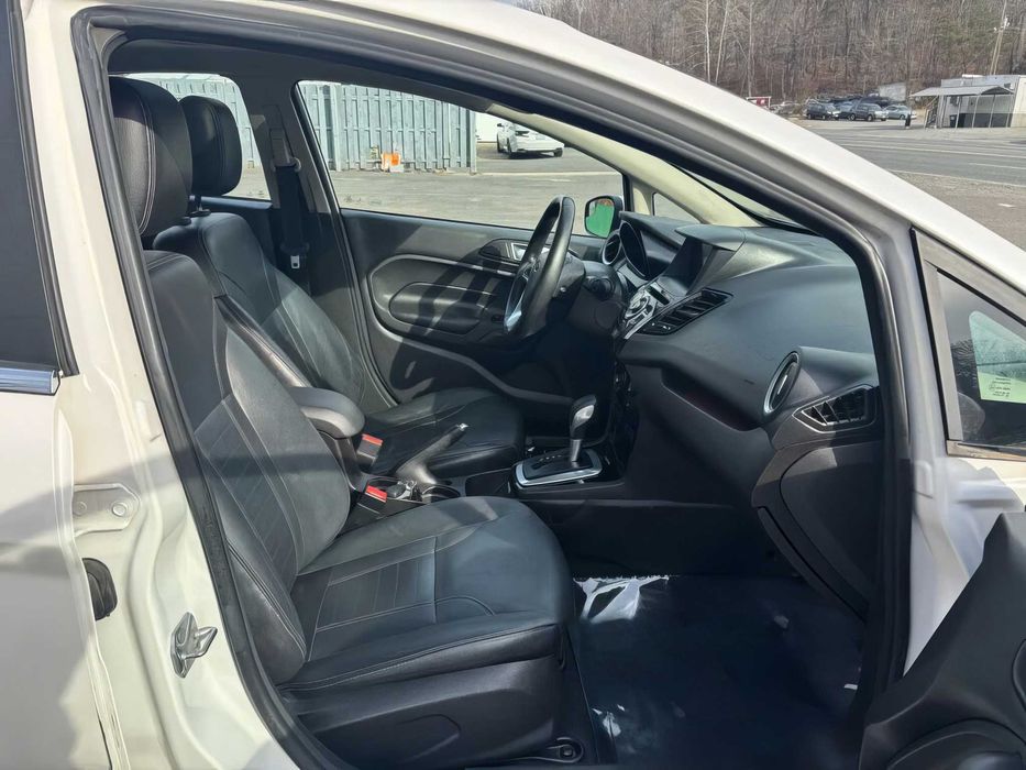 Ford Fiesta Titanium      2016