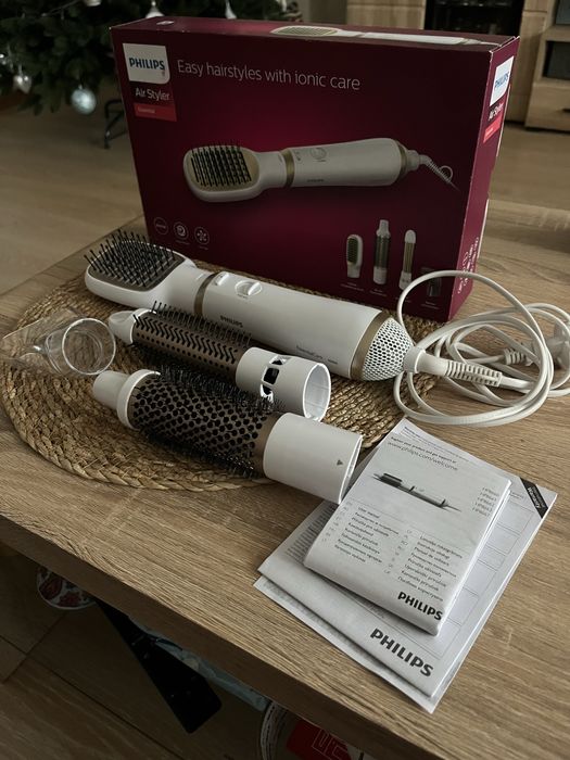 Фен PHILIPS Essential HP8663