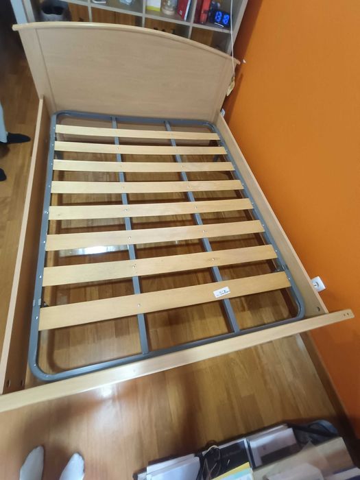 Estrutura de Cama 140x190 (estrado incluído)