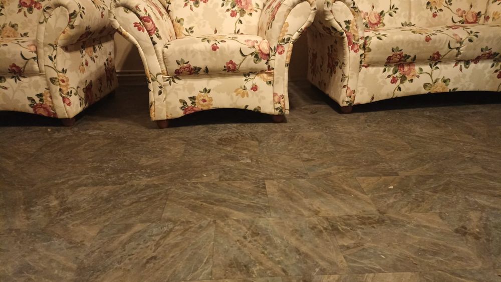 Sprzedam sofę i dwa fotele