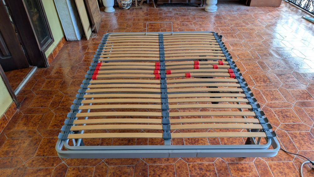 Cama articulada elétrica usada