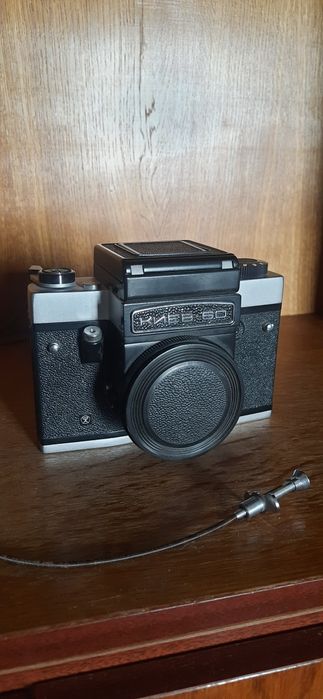 Продам фотоаппараты и камеру ссср (ретро)