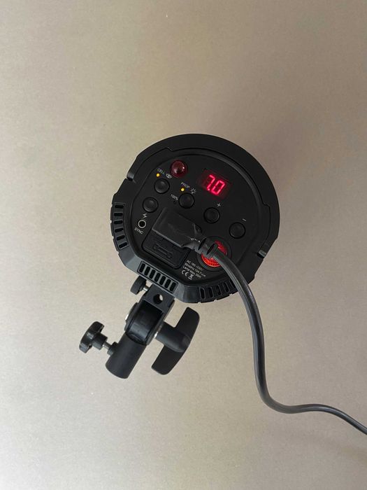 Studyjna lampa błyskowa Jinbei DM2 300