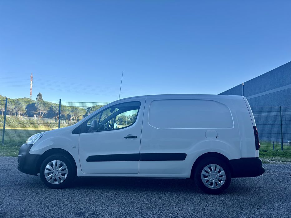 CITROEN BERLINGO CLUB BLUEHDI 100 BVM CLUB XL