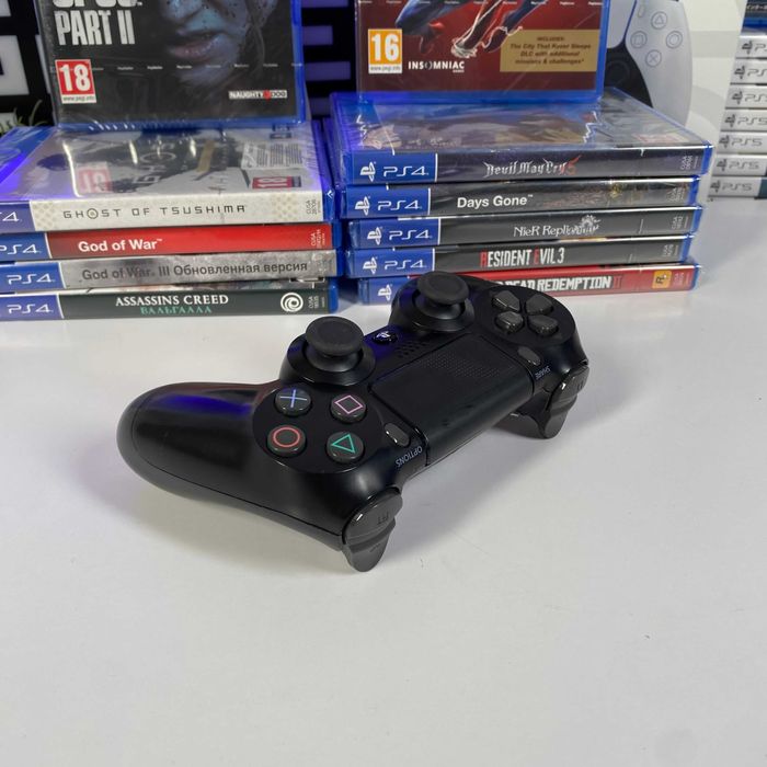 Геймпад PlayStation 4 DualShock 4 V2 Black Чорний Джойстік PS4 Вживани