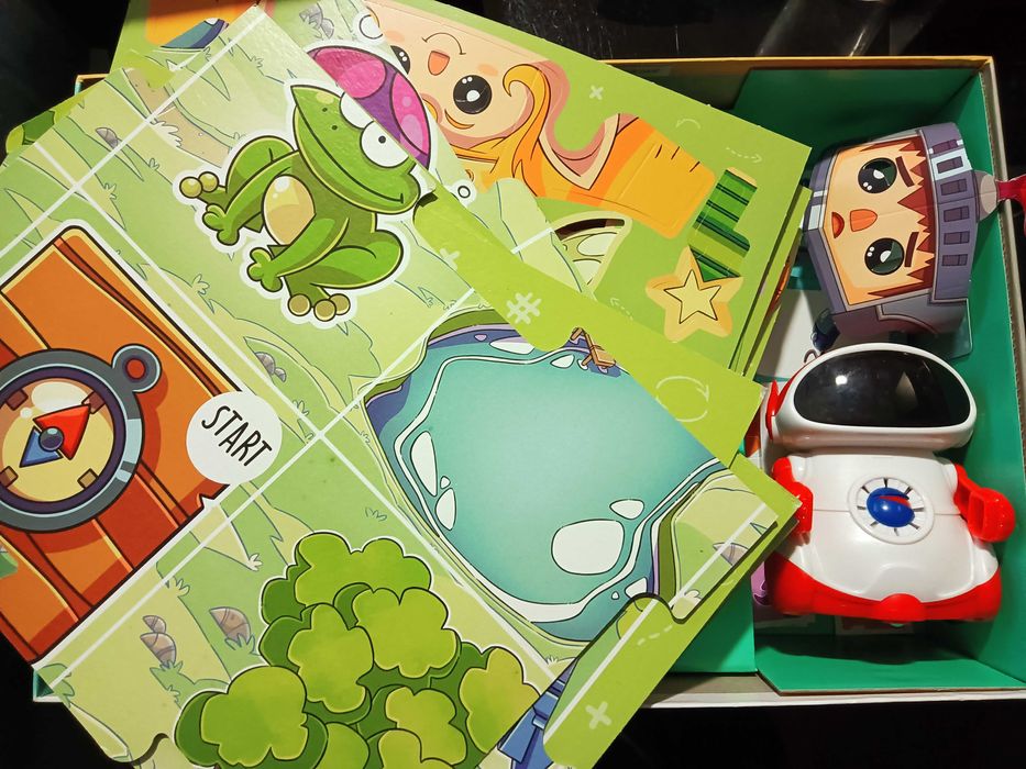 Superdoc (Robot educativo falante - coding lab)