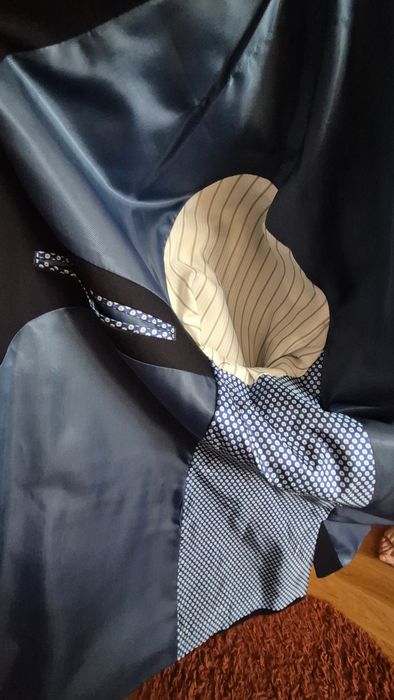 Nowy nieużywany Garnitur męski marki KUBENZ